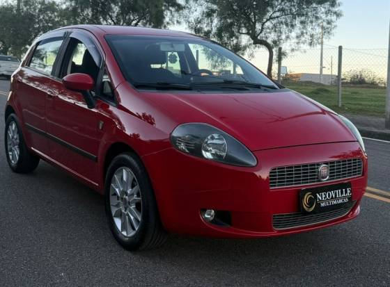 FIAT PUNTO 1.4 ATTRACTIVE ITALIA 8V FLEX 4P MANUAL FIAT PUNTO 1.4 ATTRACTIVE ITALIA 8V FLEX 4P MANUAL